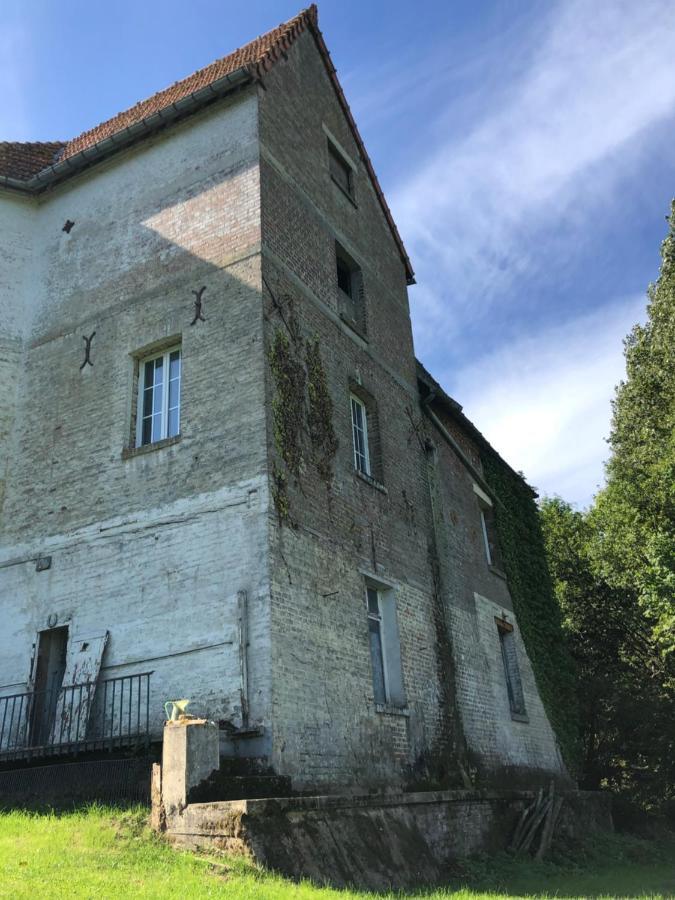 Вилла Le Moulin Du Soudet Pernois Экстерьер фото